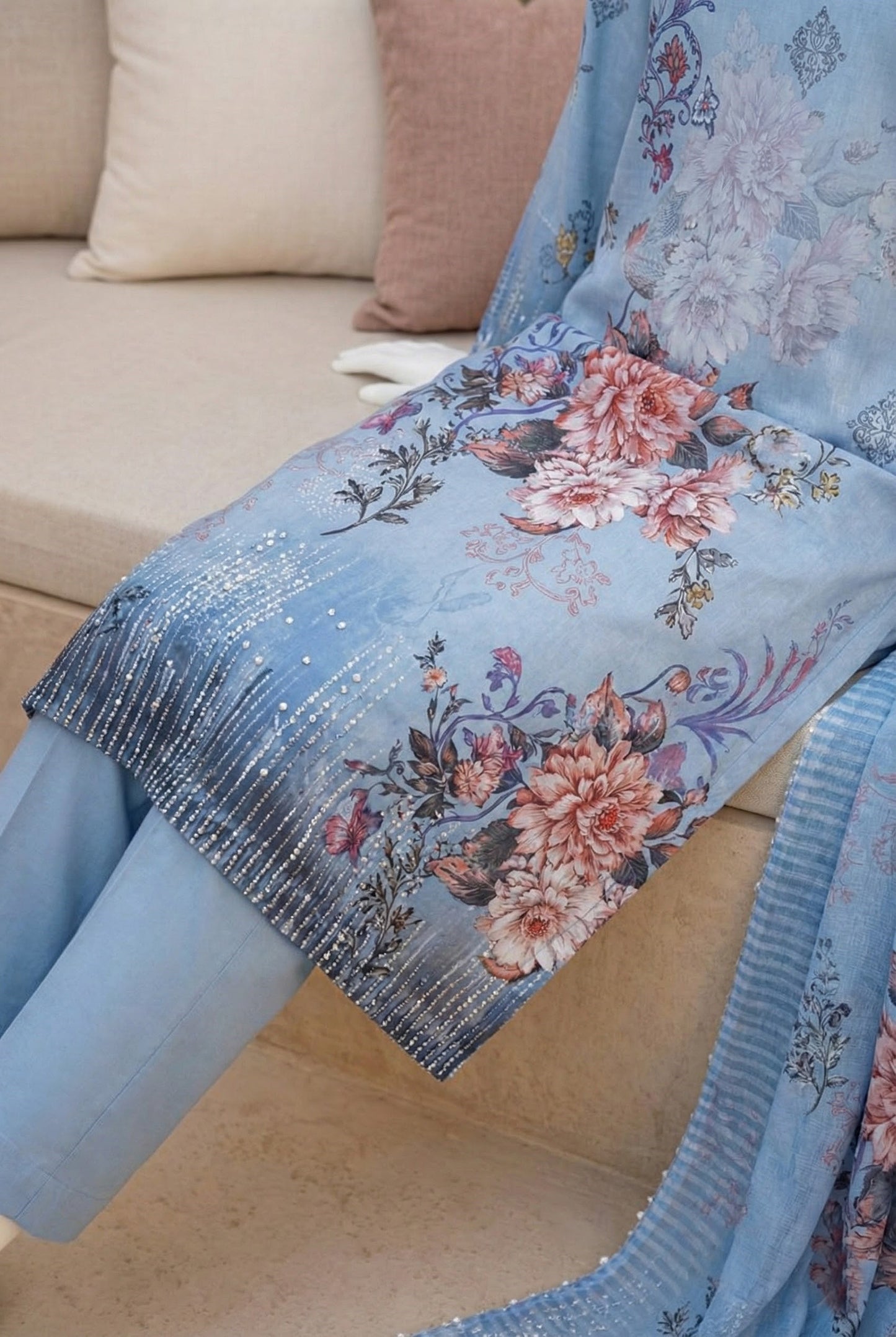 Printed Lawn Unstitched 3 Piece - 12210105