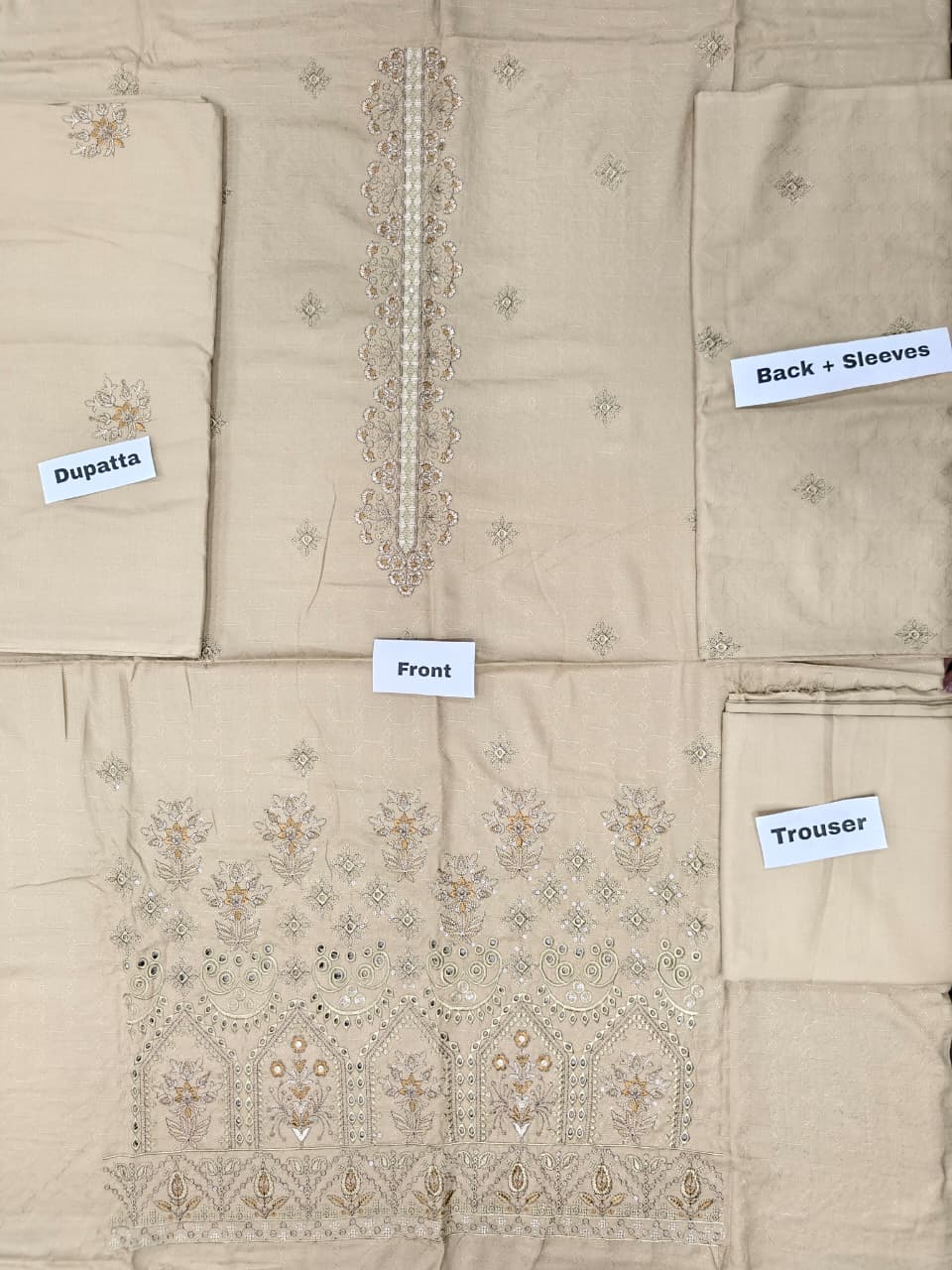 Embroidered Dhanak Unstitched 3 Piece