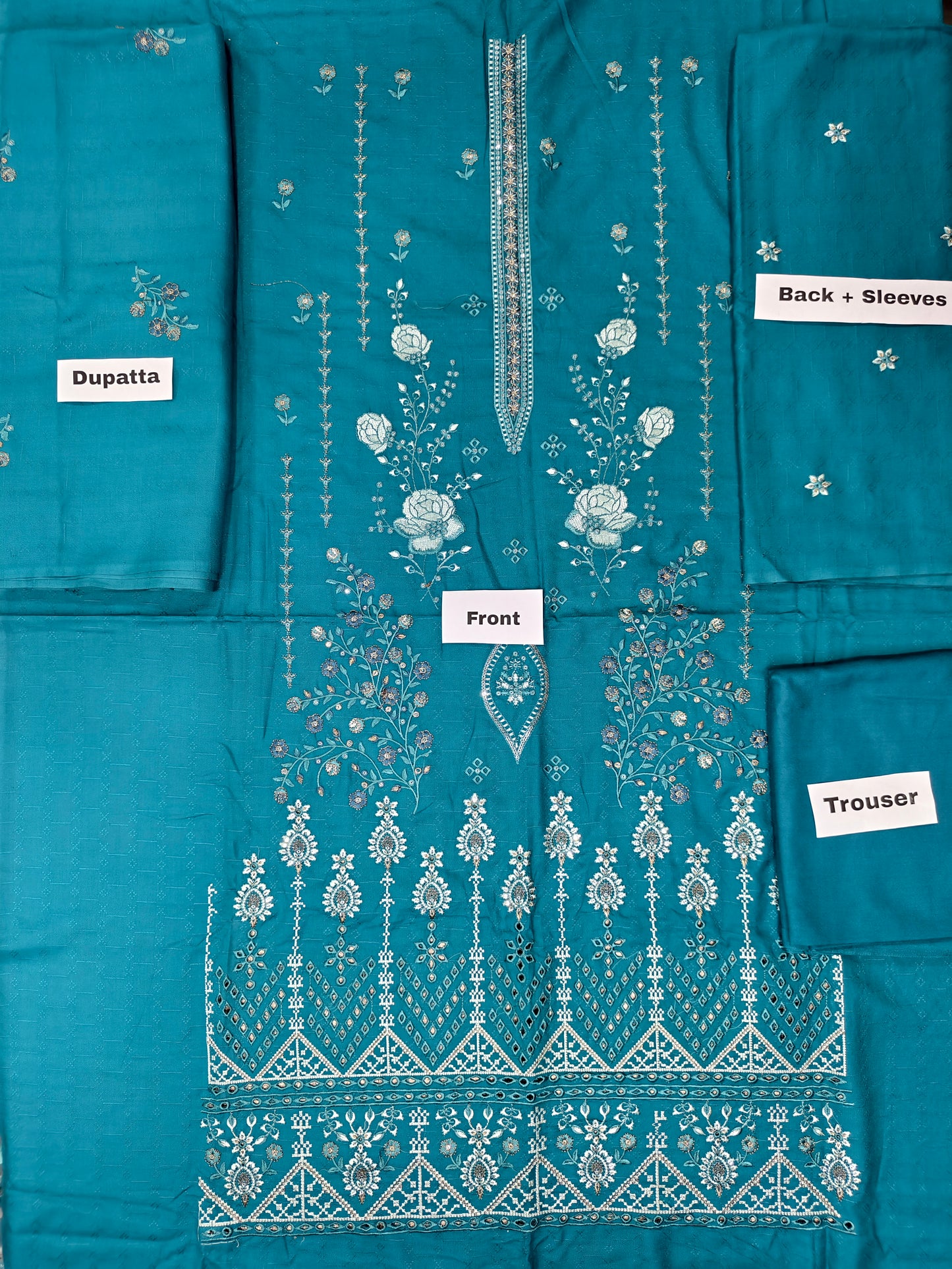 Embroidered Dhanak Unstitched 3 Piece